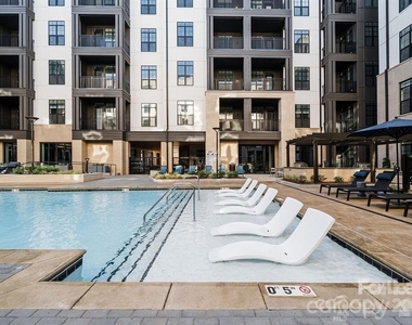 4220 Colony Plaza Drive - Photo Thumbnail 16