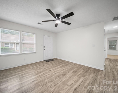 1110 Chandler Drive - Photo Thumbnail 8