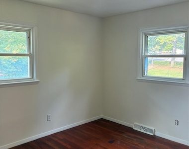 2334 Senior Drive - Photo Thumbnail 34
