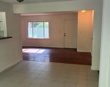 2334 Senior Drive - Photo Thumbnail 3