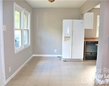 2334 Senior Drive - Photo Thumbnail 19