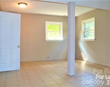 2334 Senior Drive - Photo Thumbnail 30