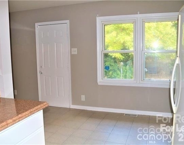 2334 Senior Drive - Photo Thumbnail 24