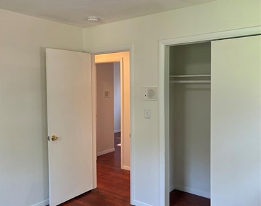 2334 Senior Drive - Photo Thumbnail 33
