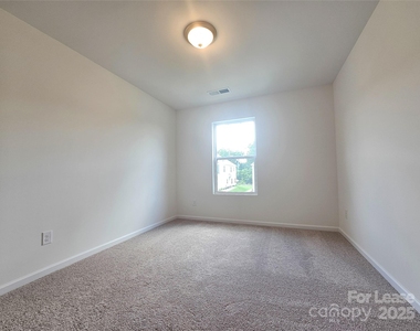 2744 Yeager Drive Nw - Photo Thumbnail 16