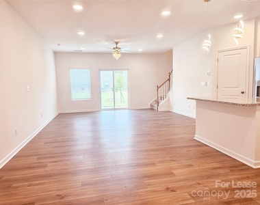 2744 Yeager Drive Nw - Photo Thumbnail 6