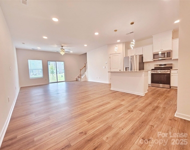 2744 Yeager Drive Nw - Photo Thumbnail 3