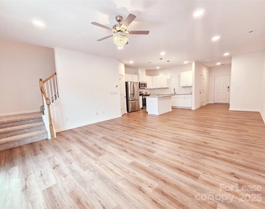 2744 Yeager Drive Nw - Photo Thumbnail 7