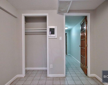 112 East 7th Street - Photo Thumbnail 4