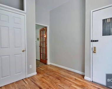 112 East 7th Street - Photo Thumbnail 6