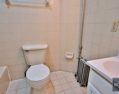 112 East 7th Street - Photo Thumbnail 1