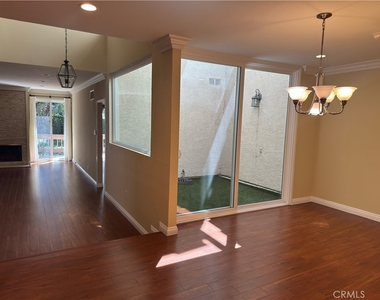 1138 Las Riendas Way - Photo Thumbnail 3