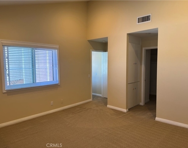 1138 Las Riendas Way - Photo Thumbnail 15
