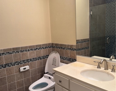1138 Las Riendas Way - Photo Thumbnail 18