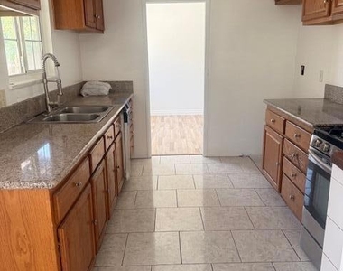 541 Glacier Avenue - Photo Thumbnail 2