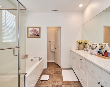8788 Newview Place - Photo Thumbnail 13