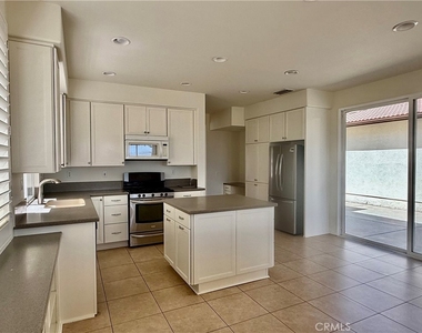 309 Lydia Lane - Photo Thumbnail 5