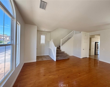 309 Lydia Lane - Photo Thumbnail 2