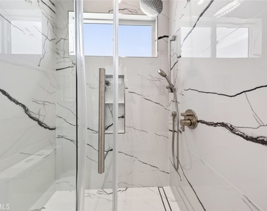8018 Shadyglade Avenue - Photo Thumbnail 47
