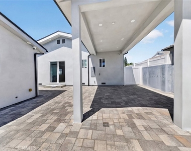 8018 Shadyglade Avenue - Photo Thumbnail 51
