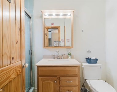 1527 N Valley Street - Photo Thumbnail 1