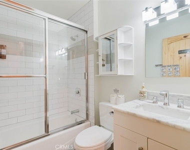 1527 N Valley Street - Photo Thumbnail 4