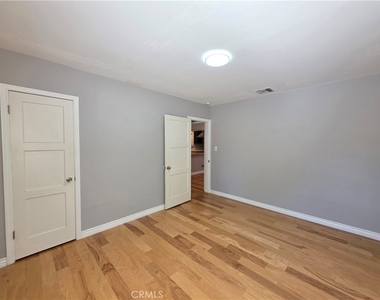 7019 Jamieson - Photo Thumbnail 11