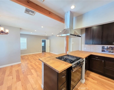 7019 Jamieson - Photo Thumbnail 4