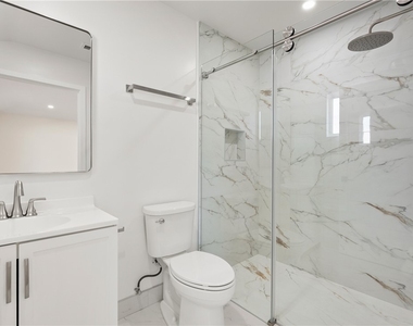 14926 Kittridge St - Photo Thumbnail 14