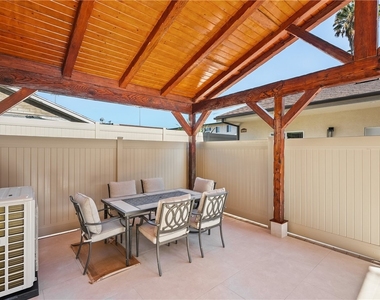 14926 Kittridge St - Photo Thumbnail 16