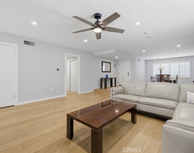 6206 Hesperia Avenue - Photo Thumbnail 4