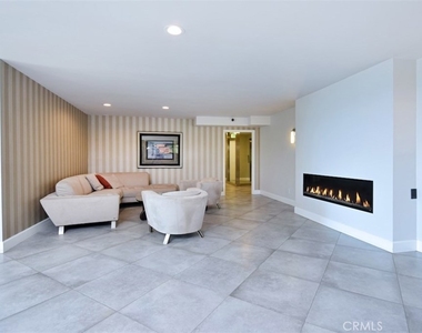 1230 Horn Avenue - Photo Thumbnail 2