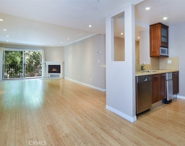 1230 Horn Avenue - Photo Thumbnail 14