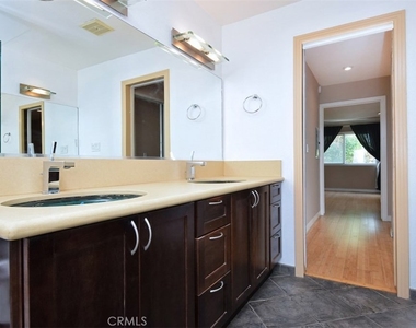 1230 Horn Avenue - Photo Thumbnail 24