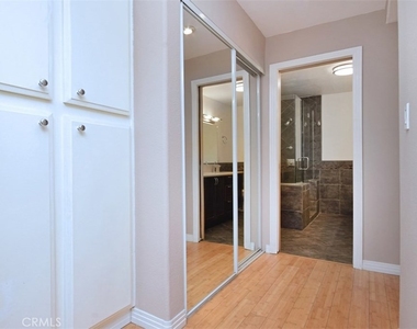 1230 Horn Avenue - Photo Thumbnail 23