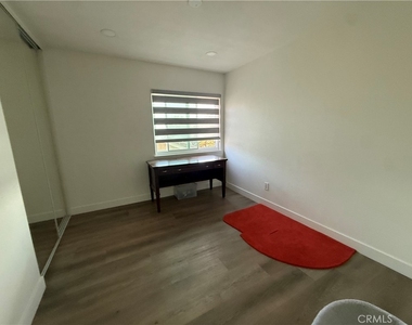 2207 Heritage Way - Photo Thumbnail 3