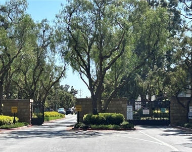 3506 Orangewood - Photo Thumbnail 19