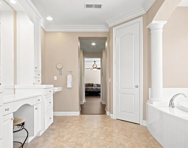 2792 Camphor Ct - Photo Thumbnail 19
