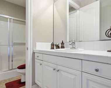 2792 Camphor Ct - Photo Thumbnail 16