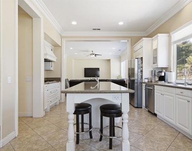 2792 Camphor Ct - Photo Thumbnail 8