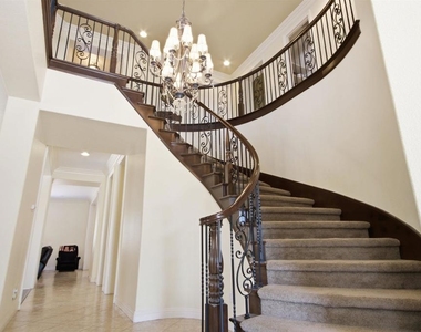 2792 Camphor Ct - Photo Thumbnail 4