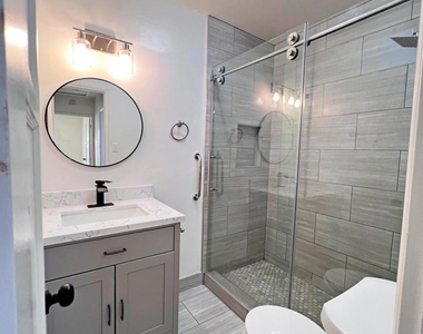 5612 Glickman Avenue - Photo Thumbnail 11