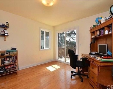 1736 Vistillas Road - Photo Thumbnail 20