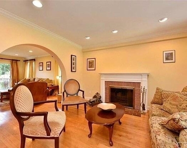 1736 Vistillas Road - Photo Thumbnail 5
