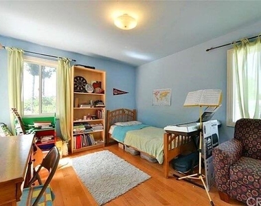1736 Vistillas Road - Photo Thumbnail 21