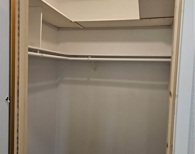 25825 Southbrook - Photo Thumbnail 14