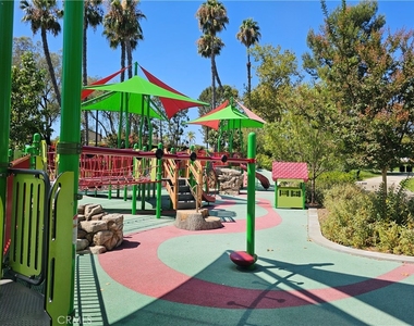 25825 Southbrook - Photo Thumbnail 28