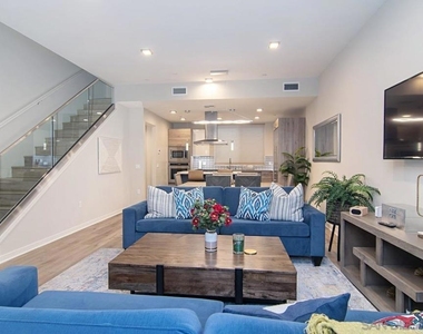 3642 7th. Ave. - Photo Thumbnail 15