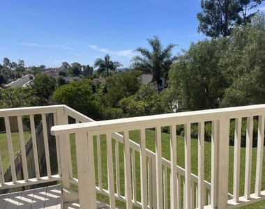 2415 Levante Street - Photo Thumbnail 19