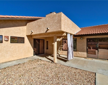 64337 Doral Drive - Photo Thumbnail 27